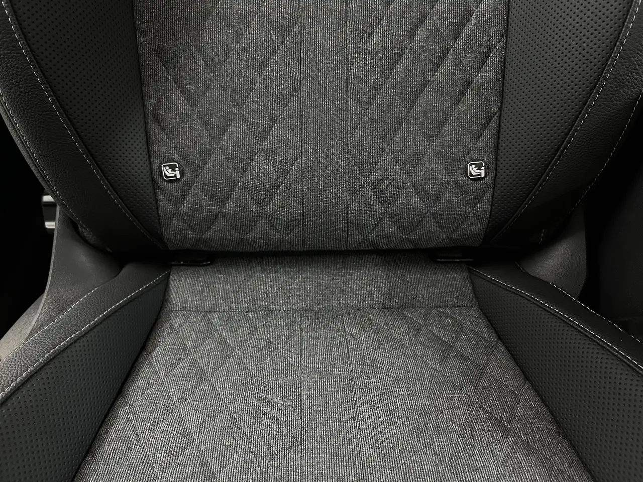Skoda Octavia COMBI 2.0 TSI SPORTLINE 4x4 204 PS PANORAMA-SCHIEBEDACH HEAD-UP NAVIGATIONSSYSTEM RÜCKFAHRKAMERA WINTER-PAKET Euro 6e, миниатюра 20