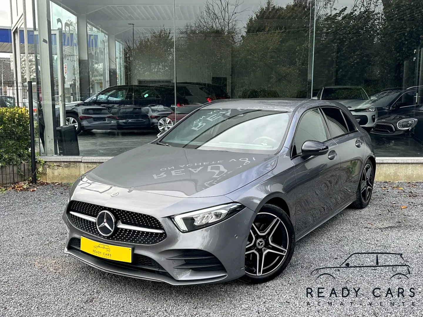 Mercedes-Benz A 180 AMG *1ER PROP*AMBIENT LIGHT*CARPLAY*CAMERA*GARNTIE Grijs - 1