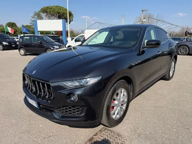 Maserati Levante Levante 3.0 V6 250cv auto - FG551TC