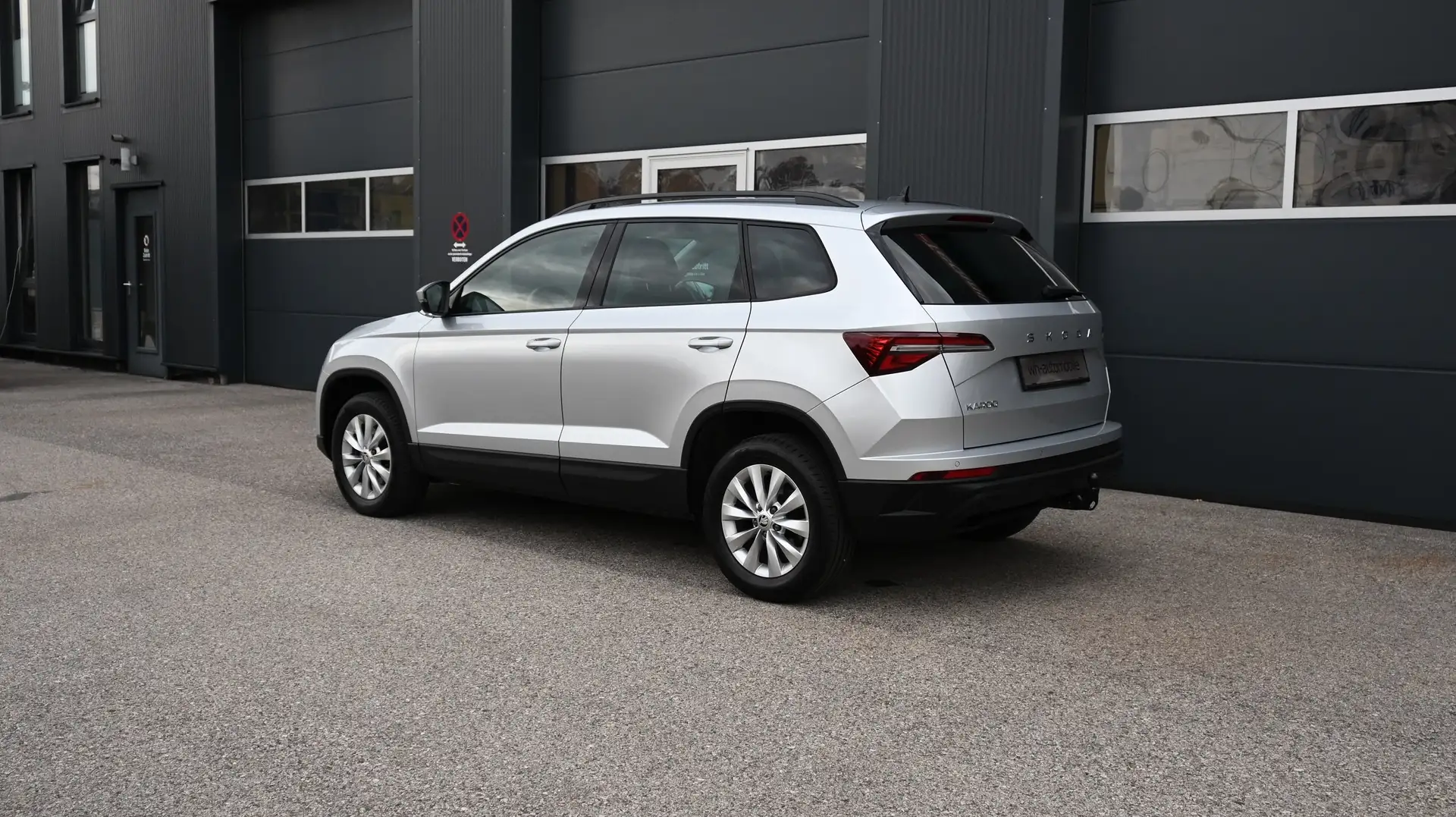 Skoda Karoq Karoq 2,0 TDI Selection/ AHV / GARANTIE / 1.BESITZ Silber - 2