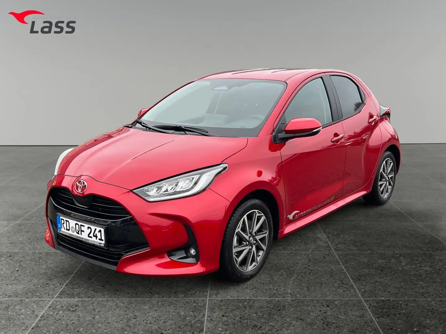 Toyota Yaris 1.5 Teamplayer Rot - 2