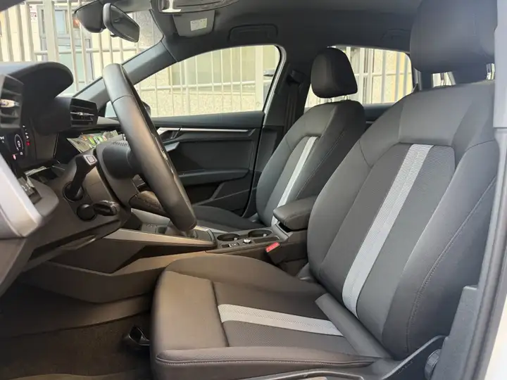 Audi A3 2024, foto 5