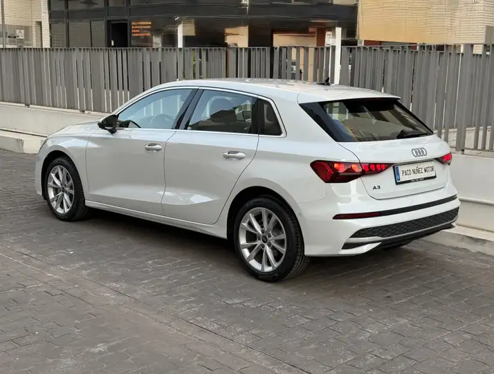 Audi A3 2024, foto 9
