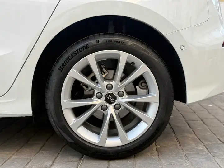Audi A3 2024, foto 32
