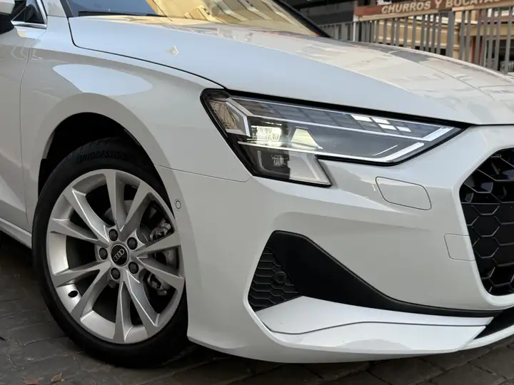 Audi A3 2024, foto 14