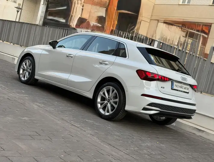 Audi A3 2024, foto 38