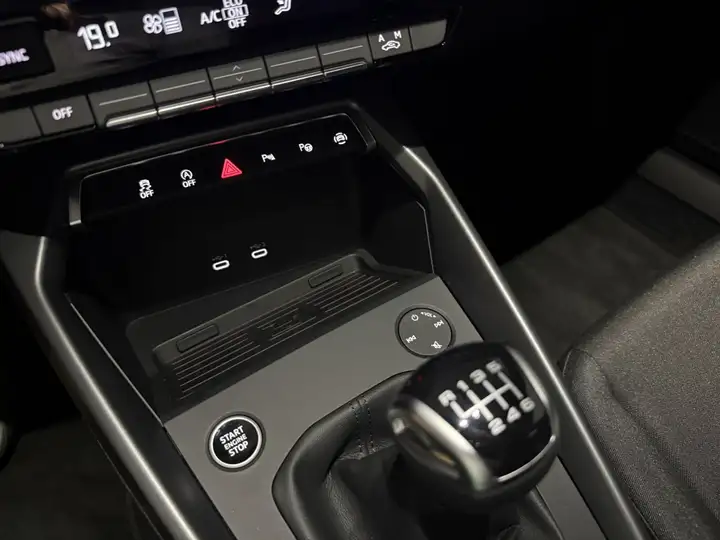 Audi A3 2024, foto 44