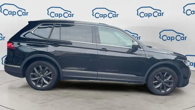 Volkswagen Tiguan Allspace view 4