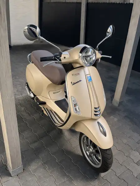 Vespa Primavera - foto 2