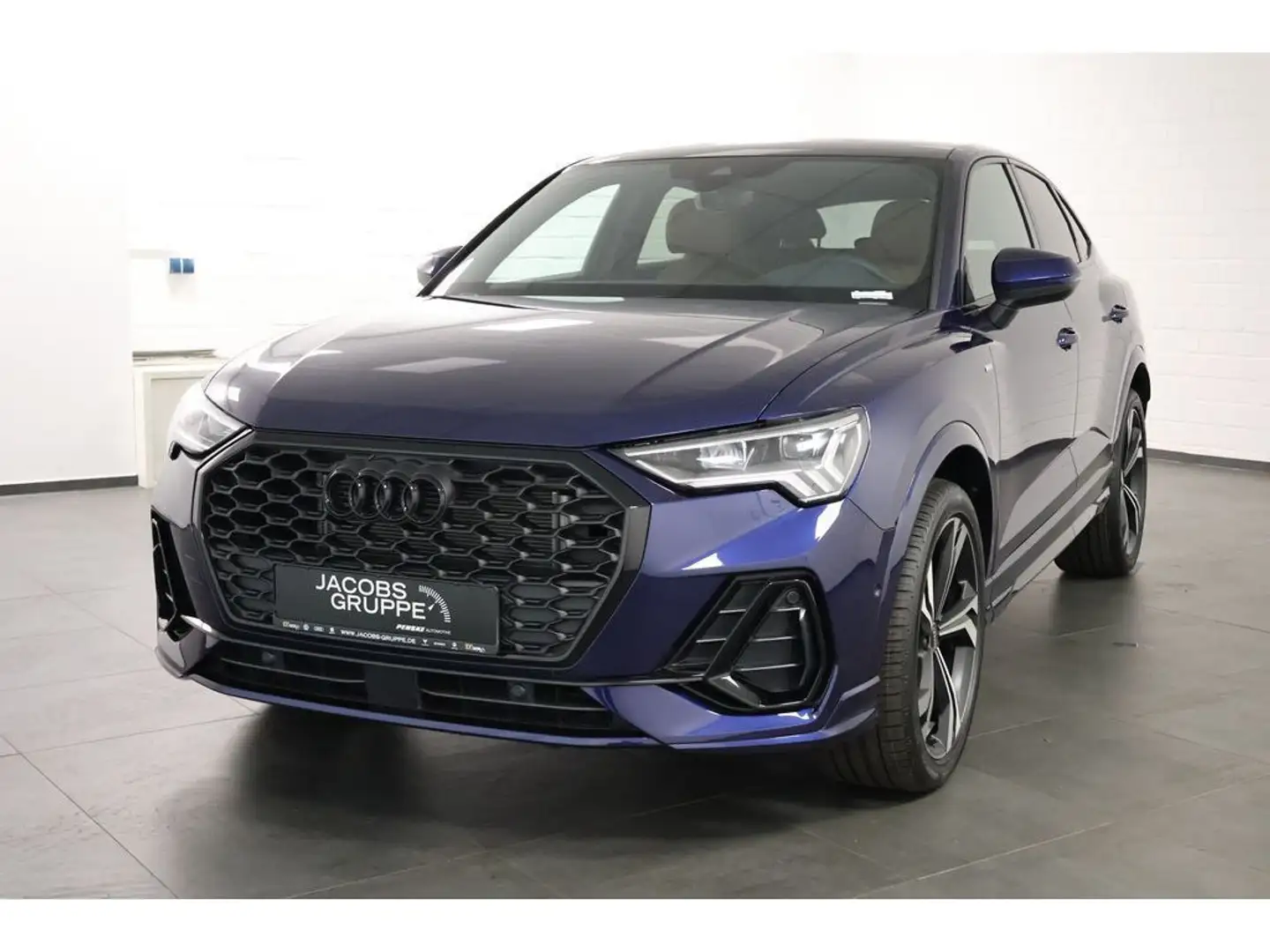 Audi Q3 Sportback 35 TFSI S-line S-tronic,LED,GRA, Blau - 2