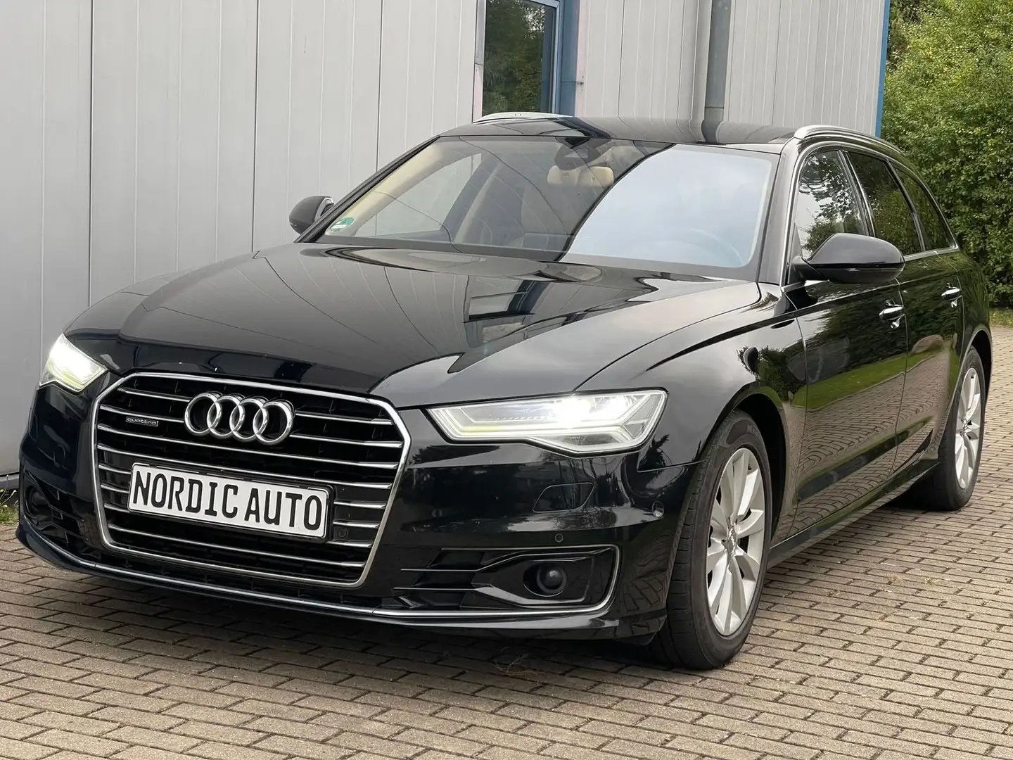 Audi A6 3.0 TDI quattro+LUFT+MATRIX+BOSE+BLIS+ACC+KEYLESS Noir - 1