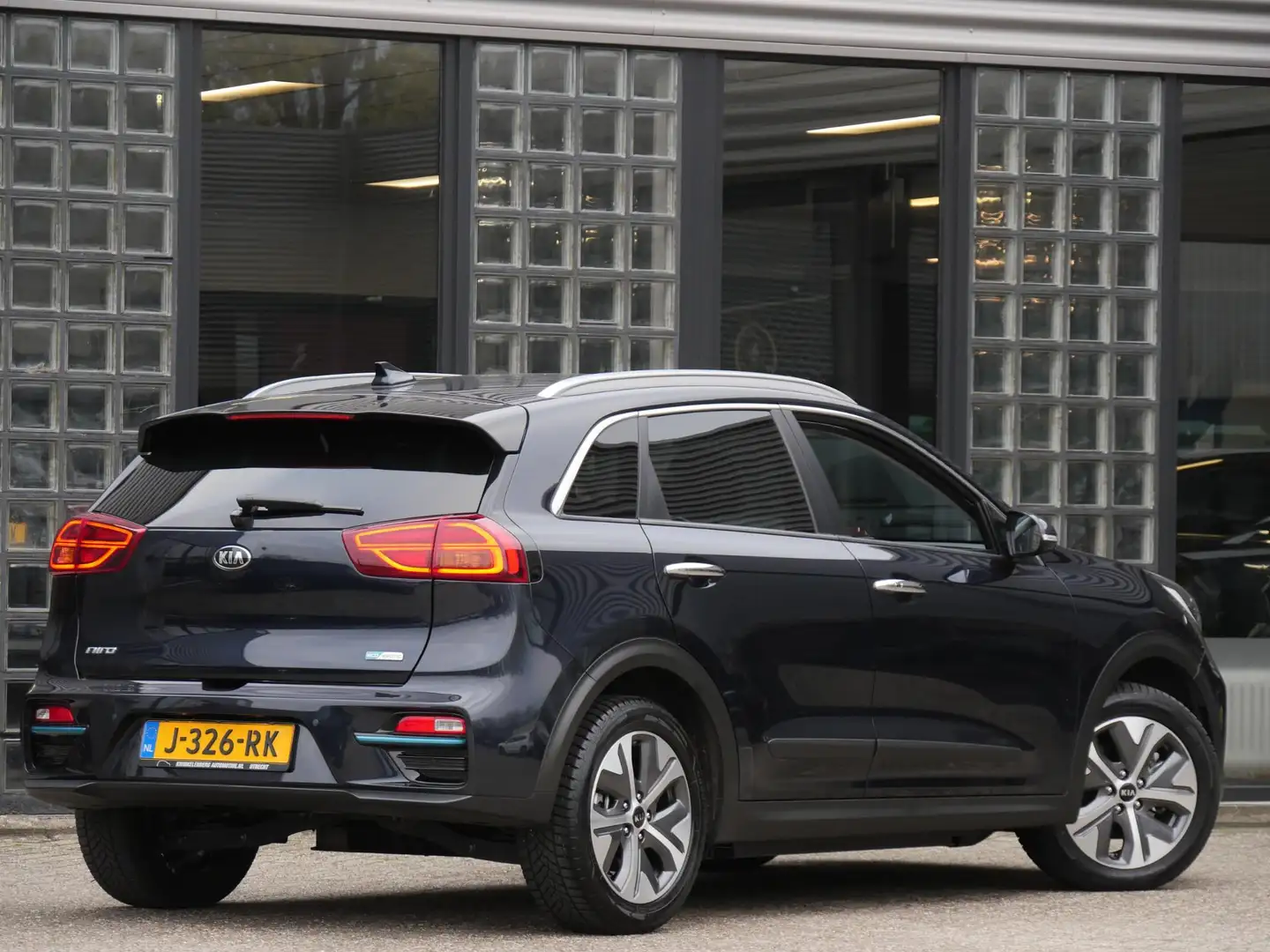 Kia e-Niro 64kWh 3-FASE/ SOH 99%/ EXECUTIVELINE/ AFN. TREKHAA Blauw - 2