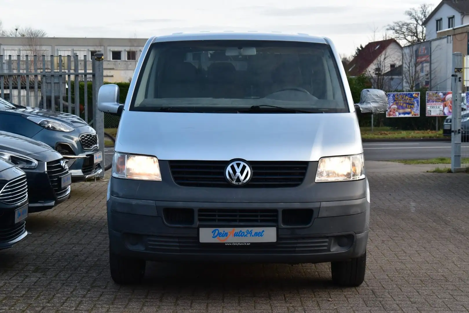 Volkswagen T5 Transporter Kombi 9 Sitze|Klima|AHK|BT|ZV| Silber - 2