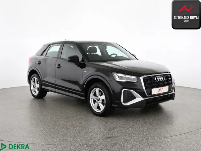 Audi Q2 view 7