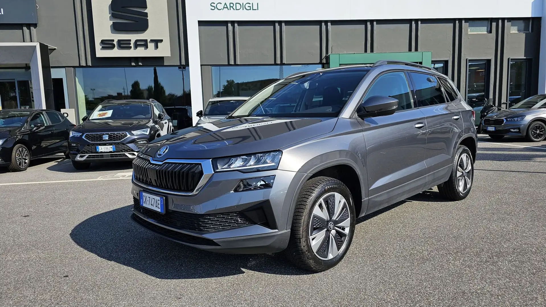 Skoda Karoq 2.0 TDI EVO SCR 115 CV Executive Grigio - 1