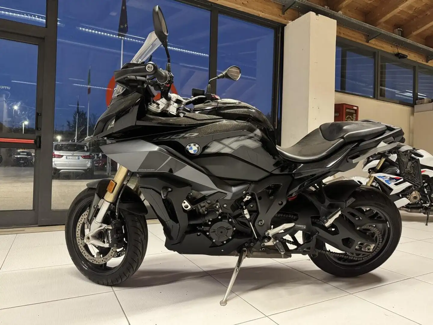 BMW S 1000 XR Triple Black Abs my21 Noir - 2
