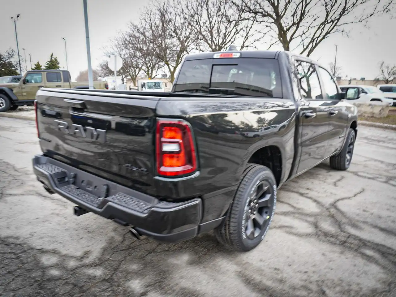 RAM 1500 снимка RAM 1500