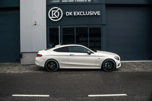 Mercedes-Benz C-Class view 2