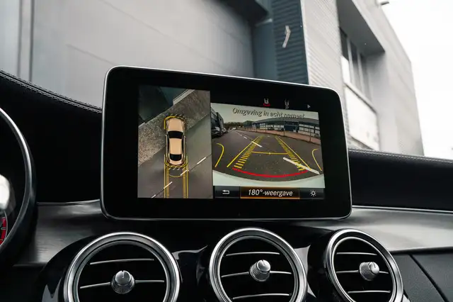 Mercedes-Benz C-Class view 26