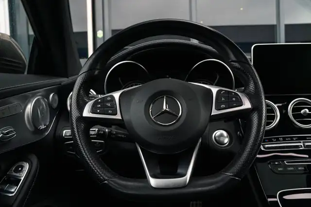 Mercedes-Benz C-Class view 16