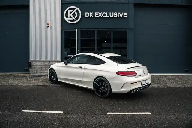 Mercedes-Benz C-Class view 6