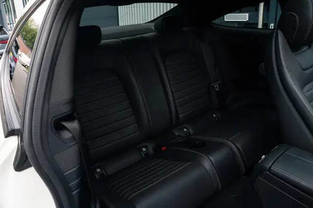 Mercedes-Benz C-Class view 29