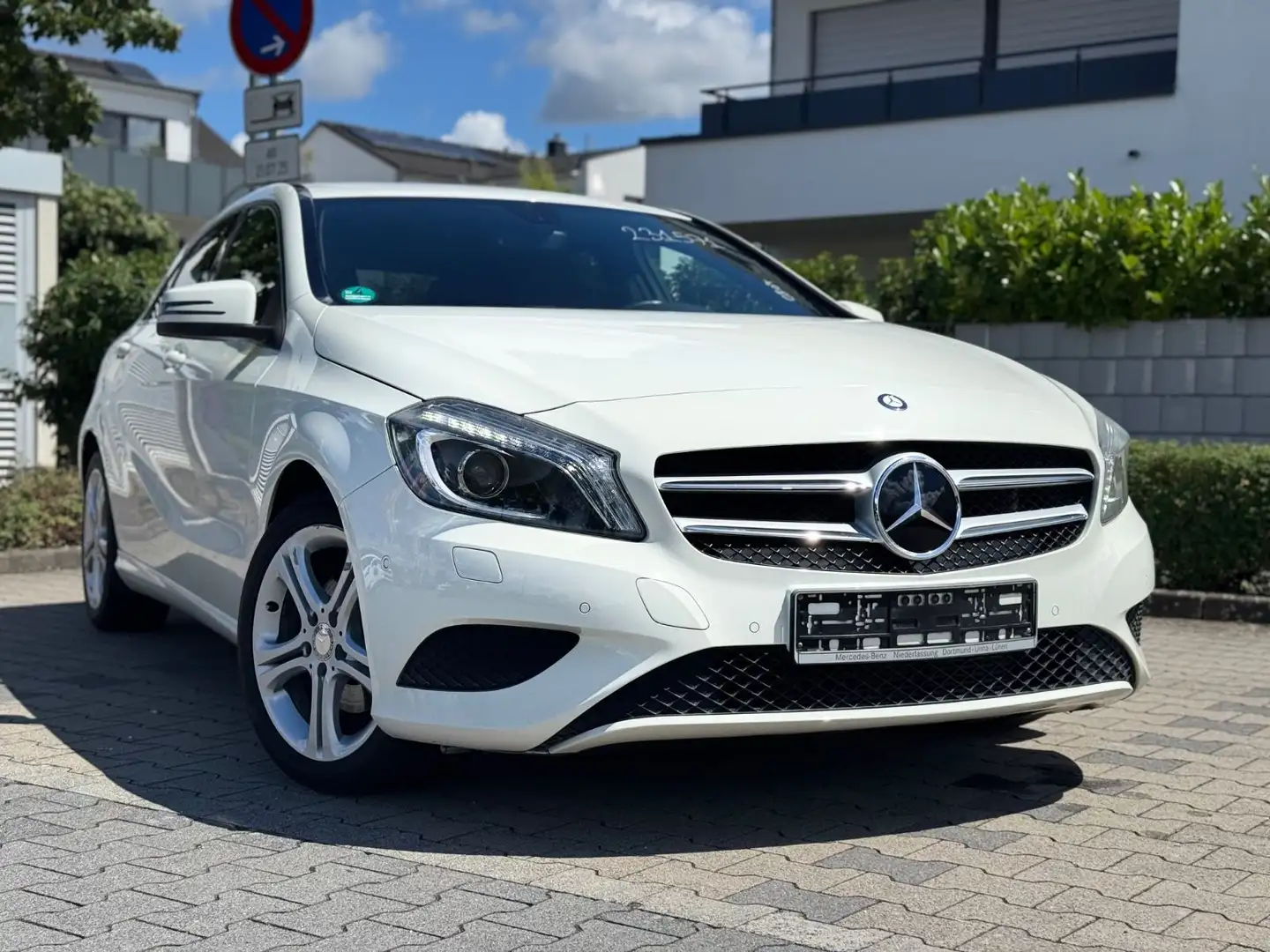 Mercedes-Benz A 180 *Garantie*Xenon*2.Hand*Navigation Blanc - 1