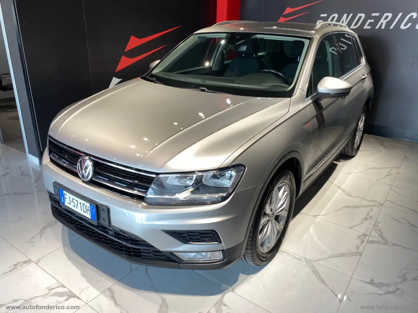 Volkswagen Tiguan 2.0 TDI DSG 4MOTION Advanced BMT Grigio - 2