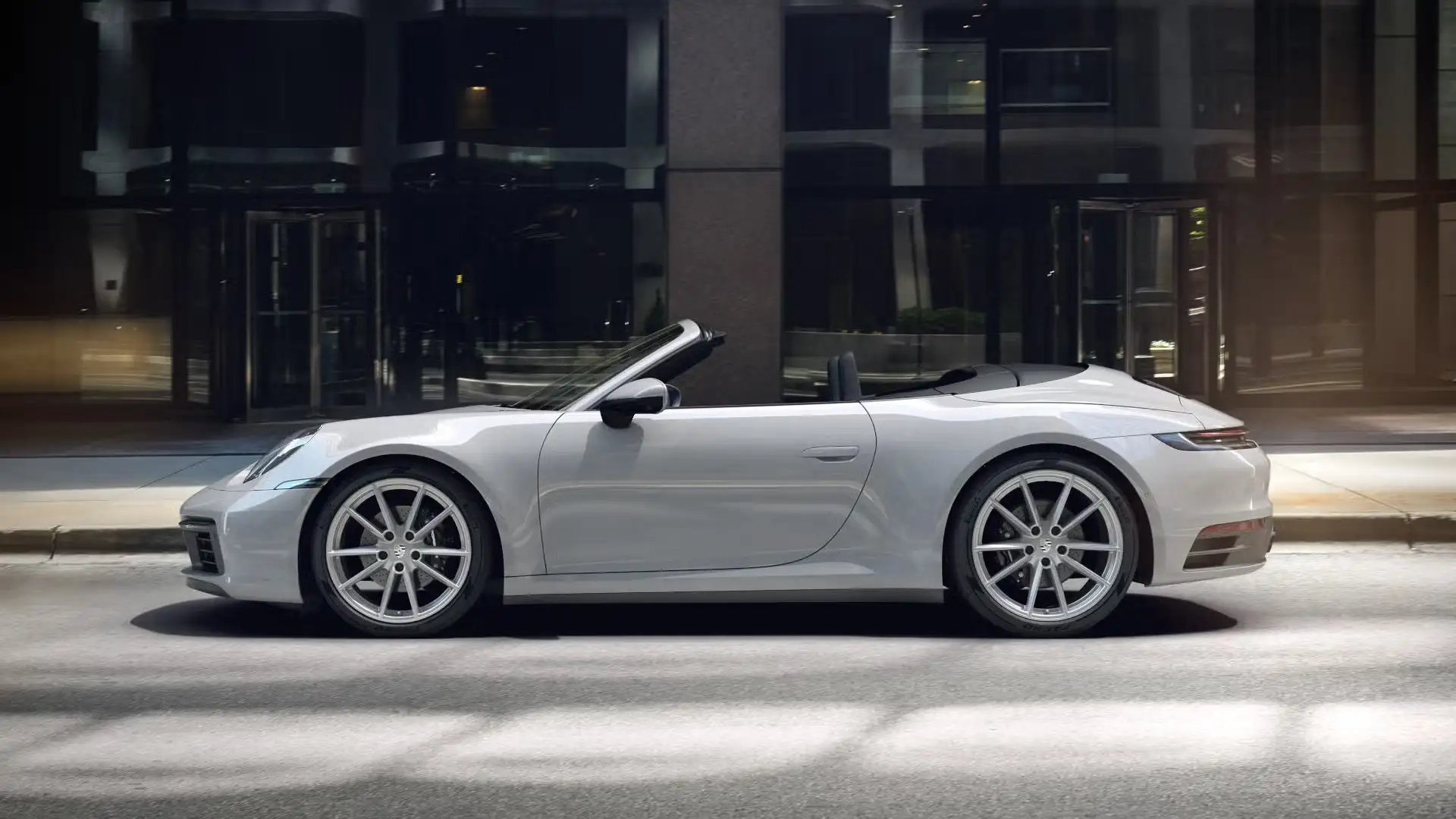 Porsche 992 Cabrio 385cv - Scarico sport - Sed. Ventilati Blanc - 2