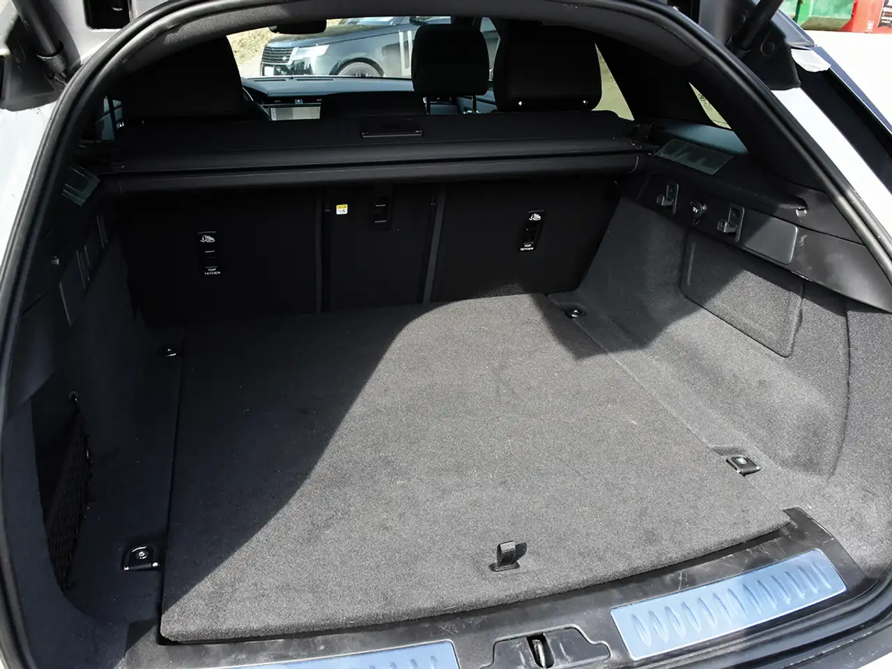 Land Rover Range Rover Velar снимка Land Rover Range Rover Velar