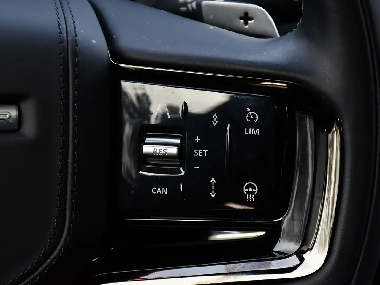 Land Rover Range Rover Velar снимка Land Rover Range Rover Velar