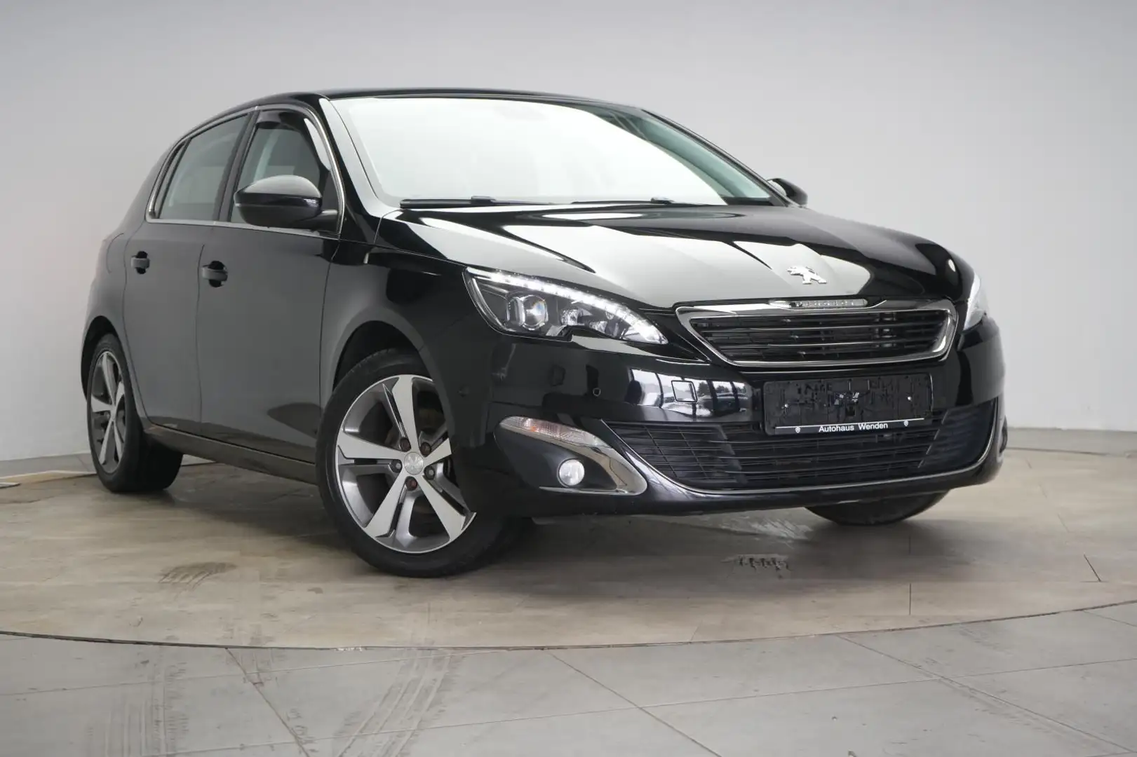 Peugeot 308 125 THP Allure - 1