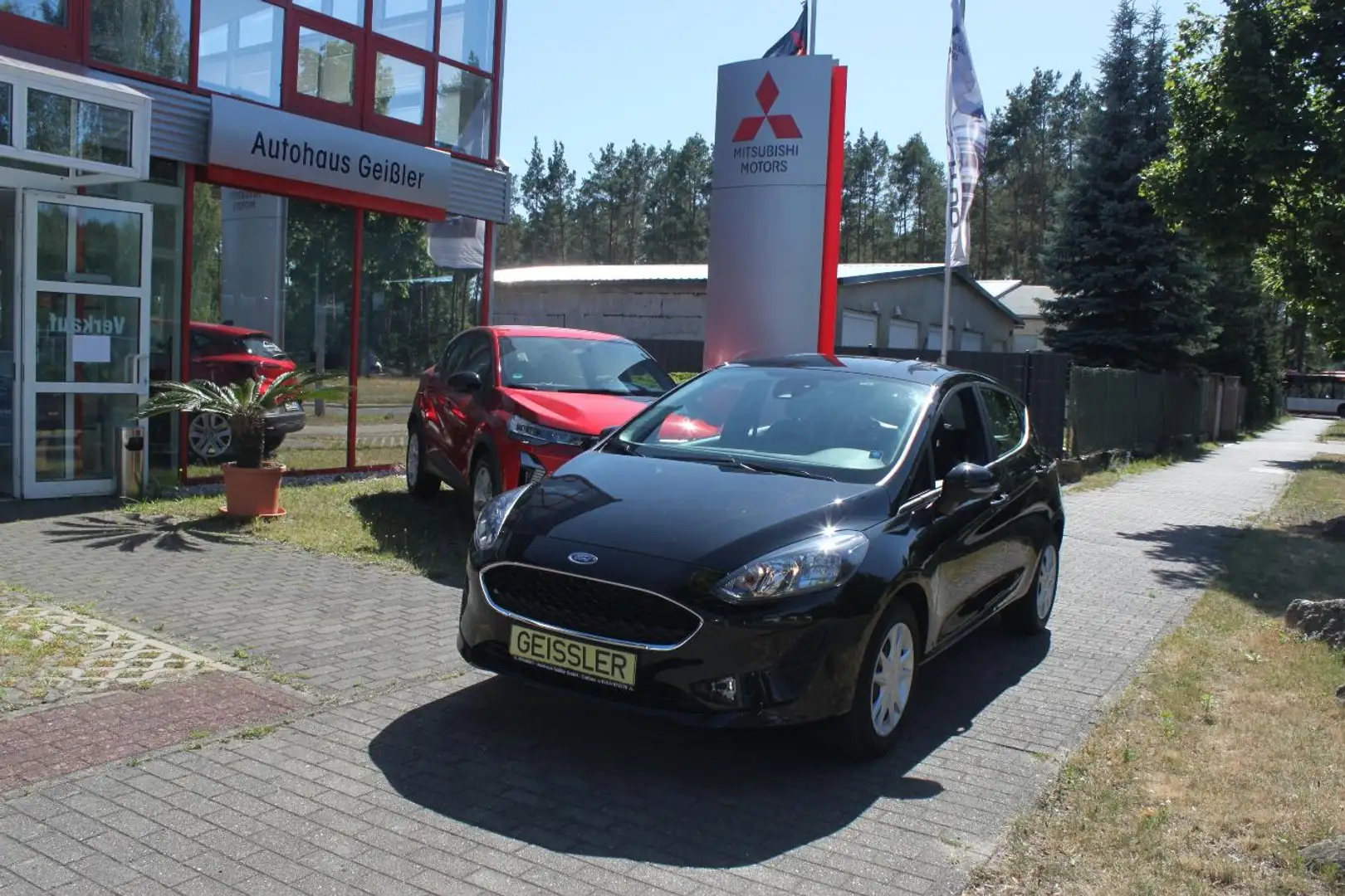 Ford Fiesta 1.1 Cool&Connect Schwarz - 1