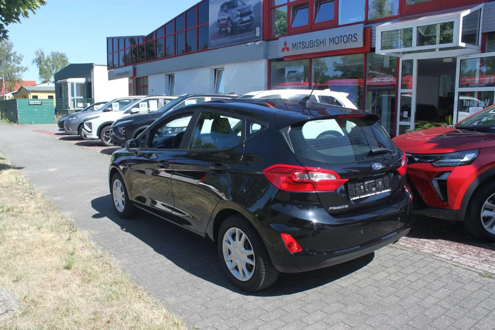 Ford Fiesta 1.1 Cool&Connect Schwarz - 2