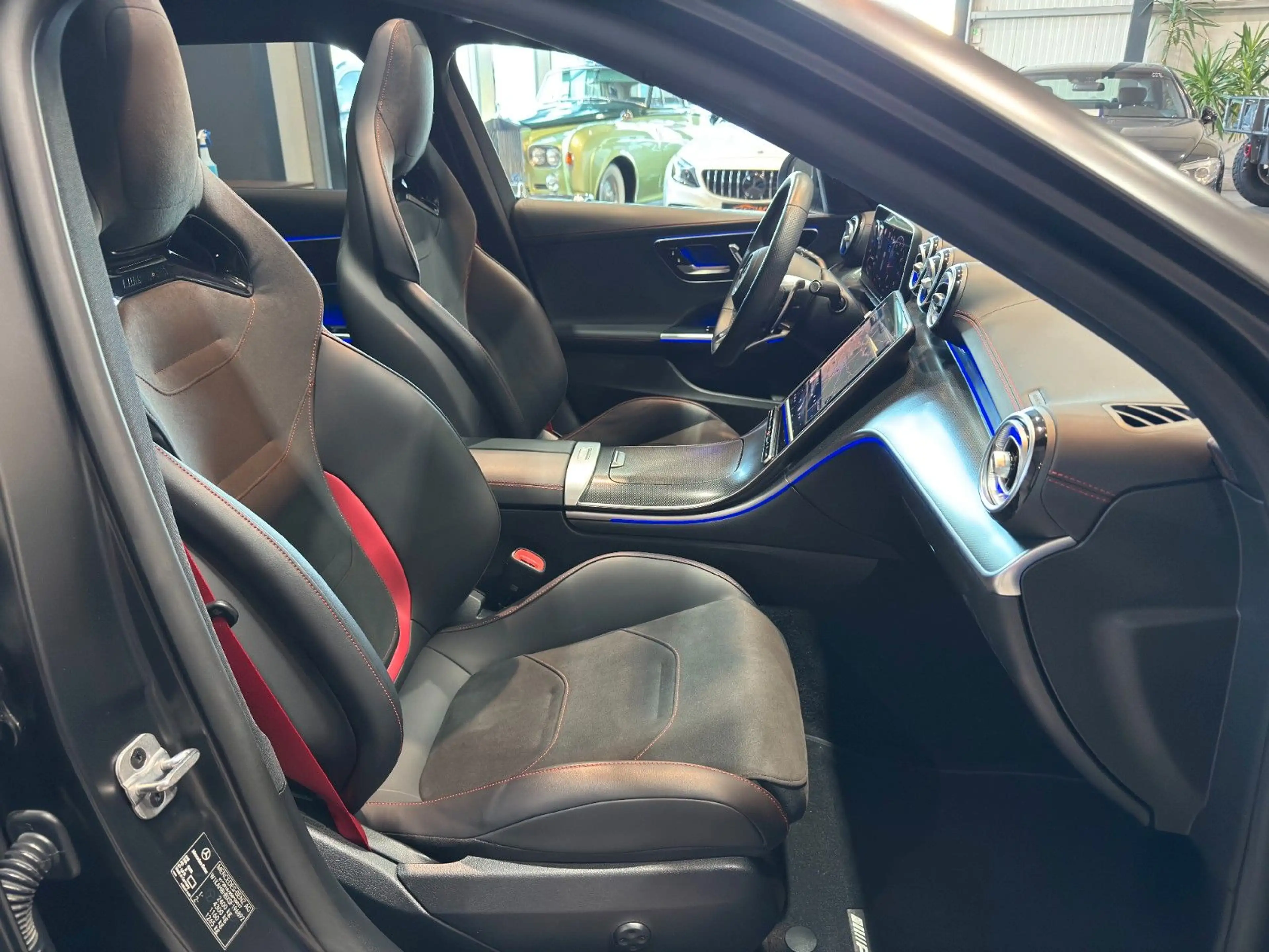 Mercedes-Benz C 43 AMG /T/4Matic/PANO/LED/360*/AHK/MAGNO/SPURH — photo 7