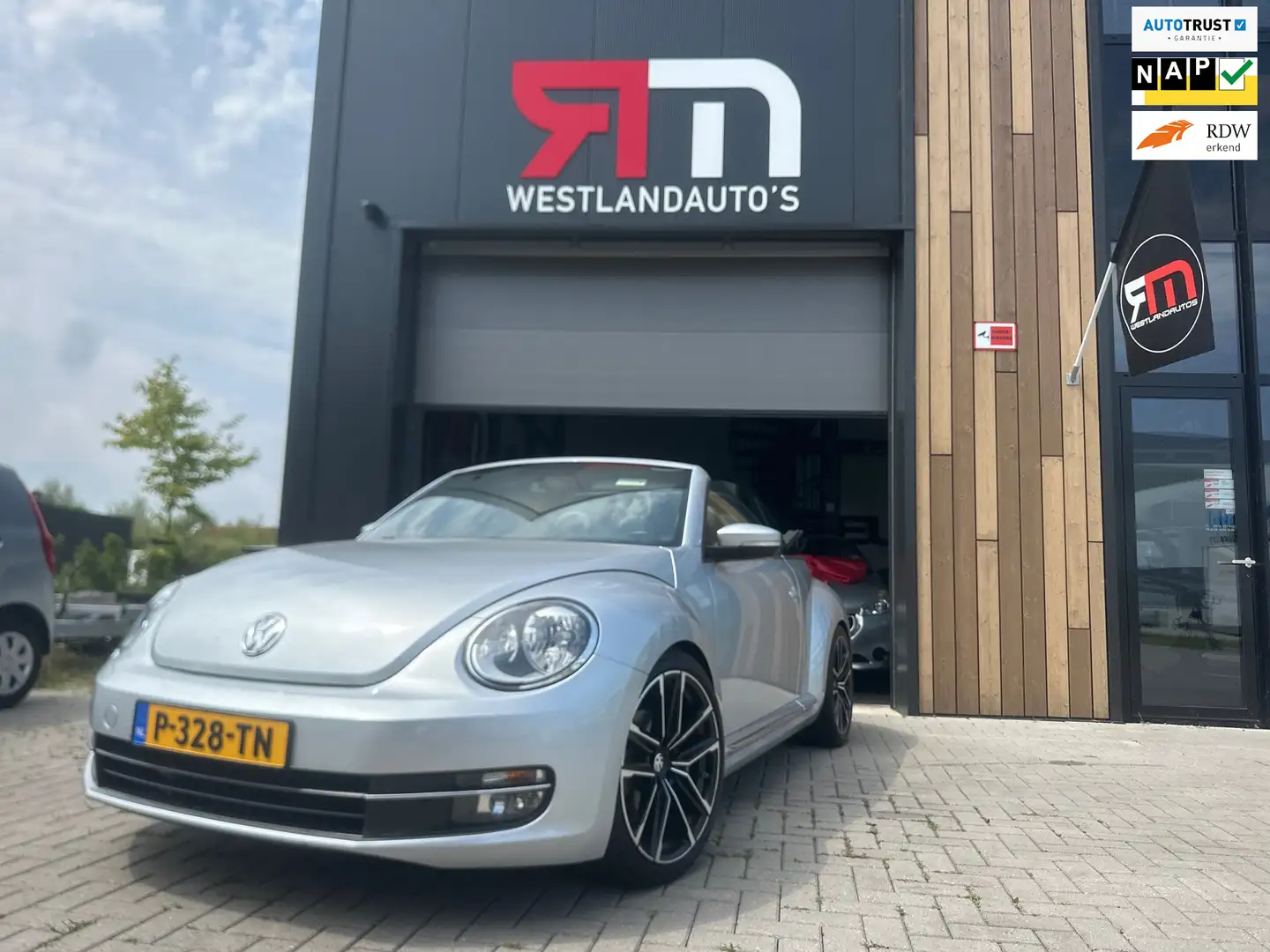 Volkswagen New Beetle cabrio/airco/navi/xenon verlichting/19 inch/dealer Gris - 1