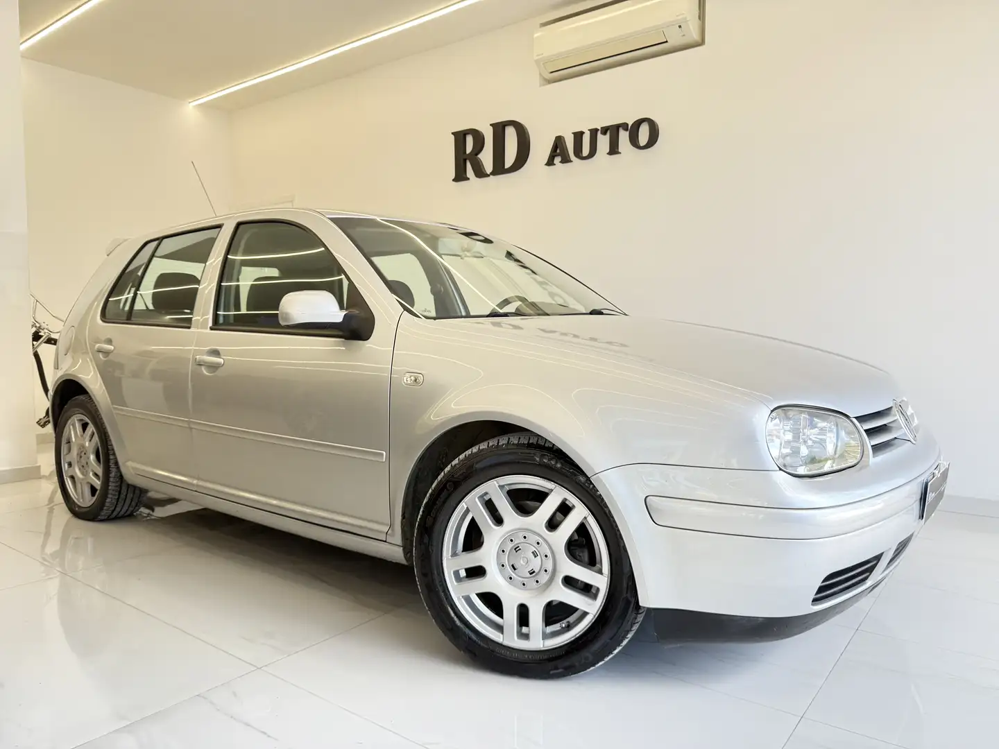 Volkswagen Golf 1.9 TDI/90 CV cat 5 porte - 1