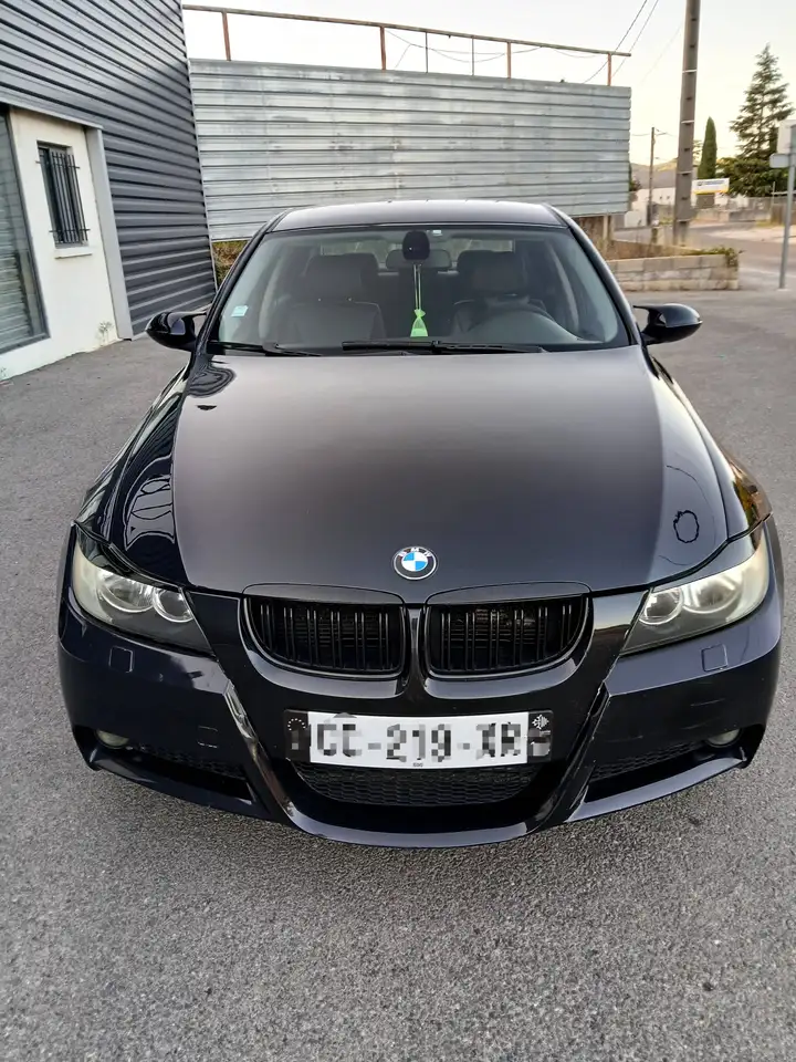 BMW 330