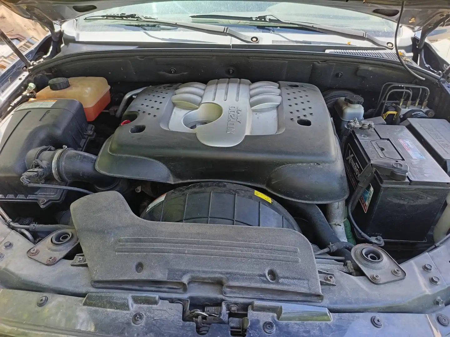 SsangYong Kyron Kyron 2.0 xdi Plus Grau - 1
