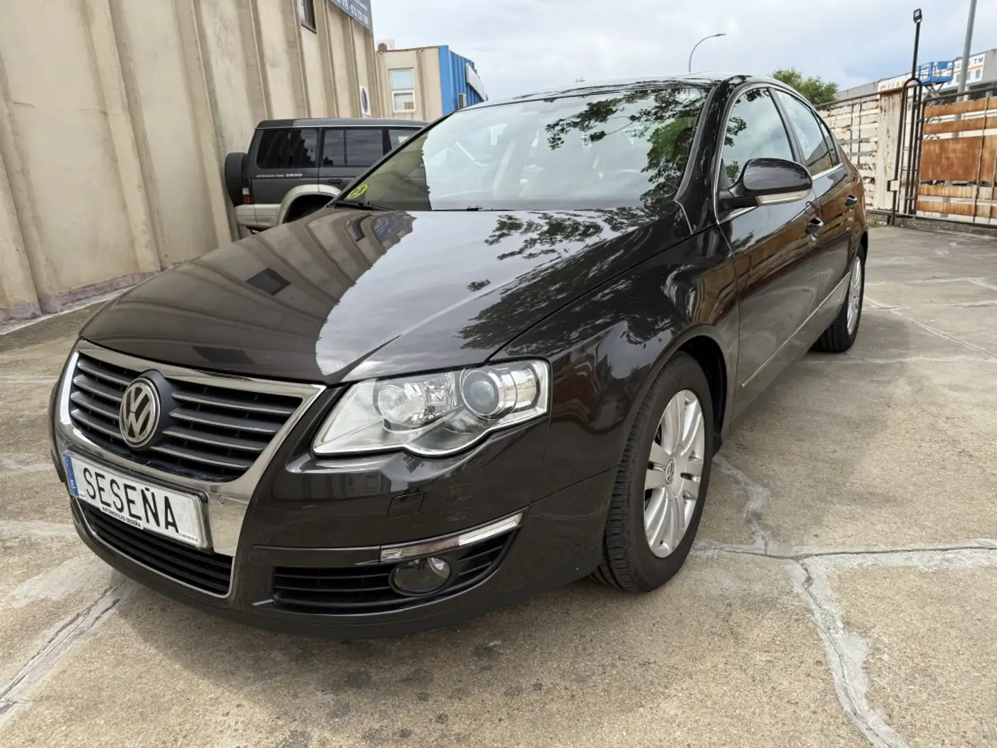 Volkswagen Passat 2.0TDI CR Highline DSG Negro - 1