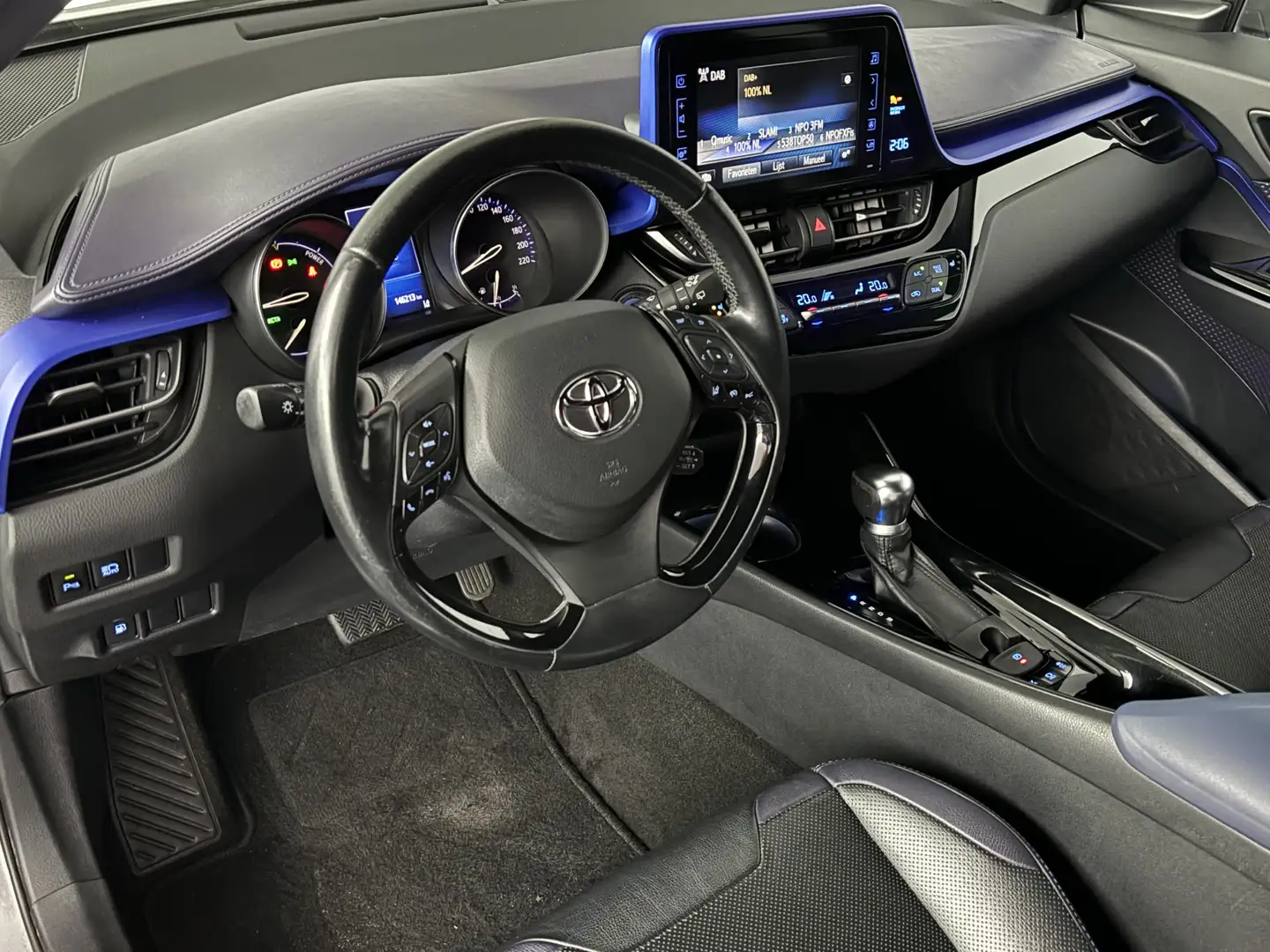 Toyota C-HR 1.8 Hybrid Bi-Tone | Hybrid Grau - 2