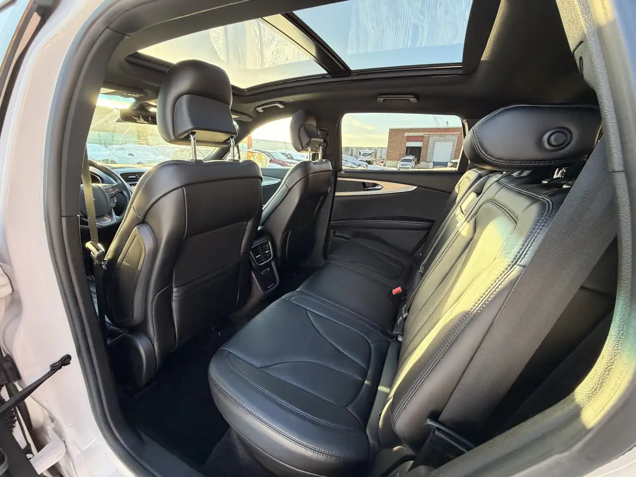 Lincoln MKX photo Lincoln MKX