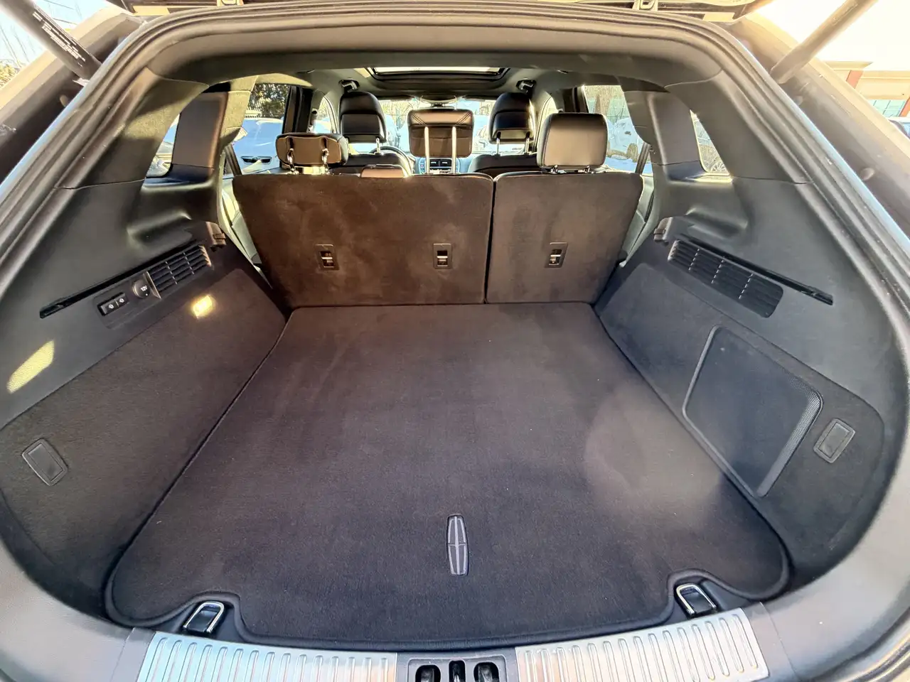 Lincoln MKX photo Lincoln MKX