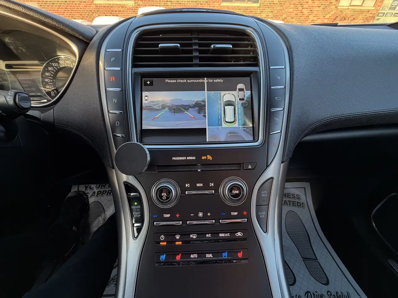 Lincoln MKX photo Lincoln MKX