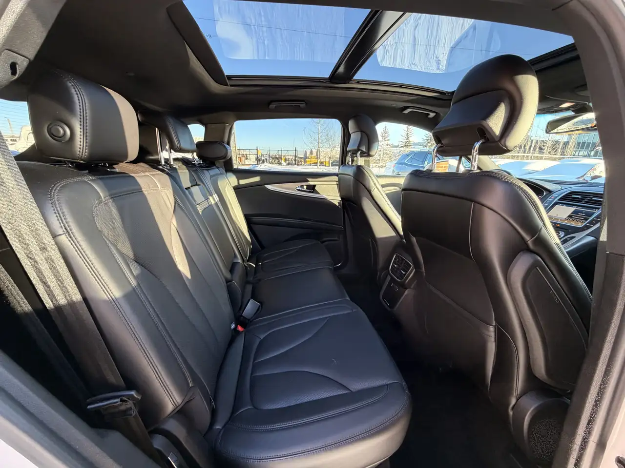 Lincoln MKX photo Lincoln MKX