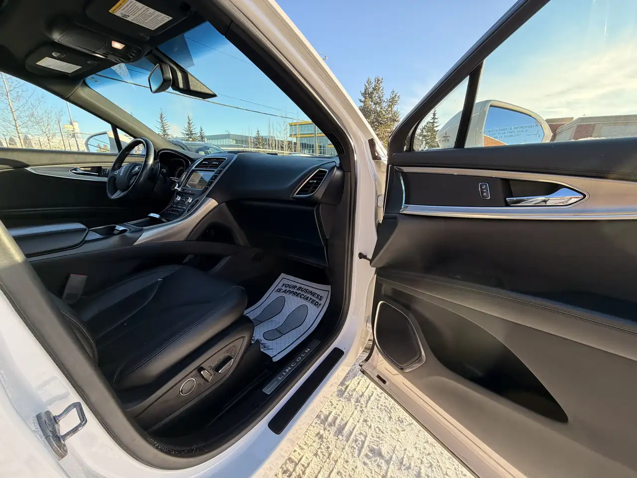 Lincoln MKX photo Lincoln MKX