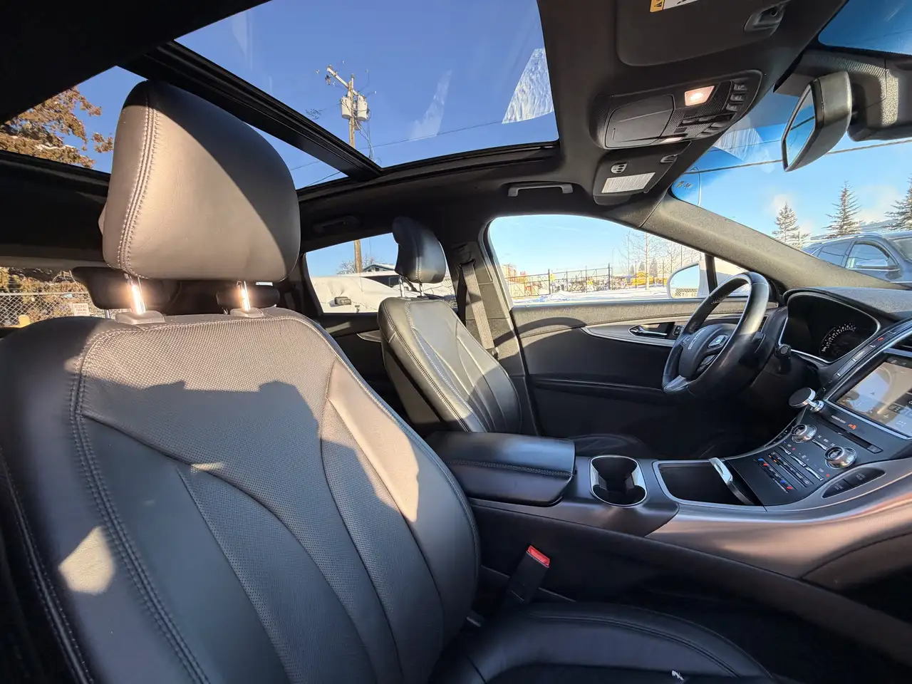 Lincoln MKX photo Lincoln MKX