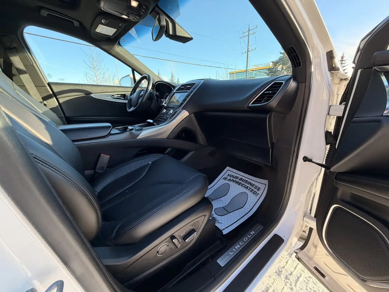 Lincoln MKX photo Lincoln MKX