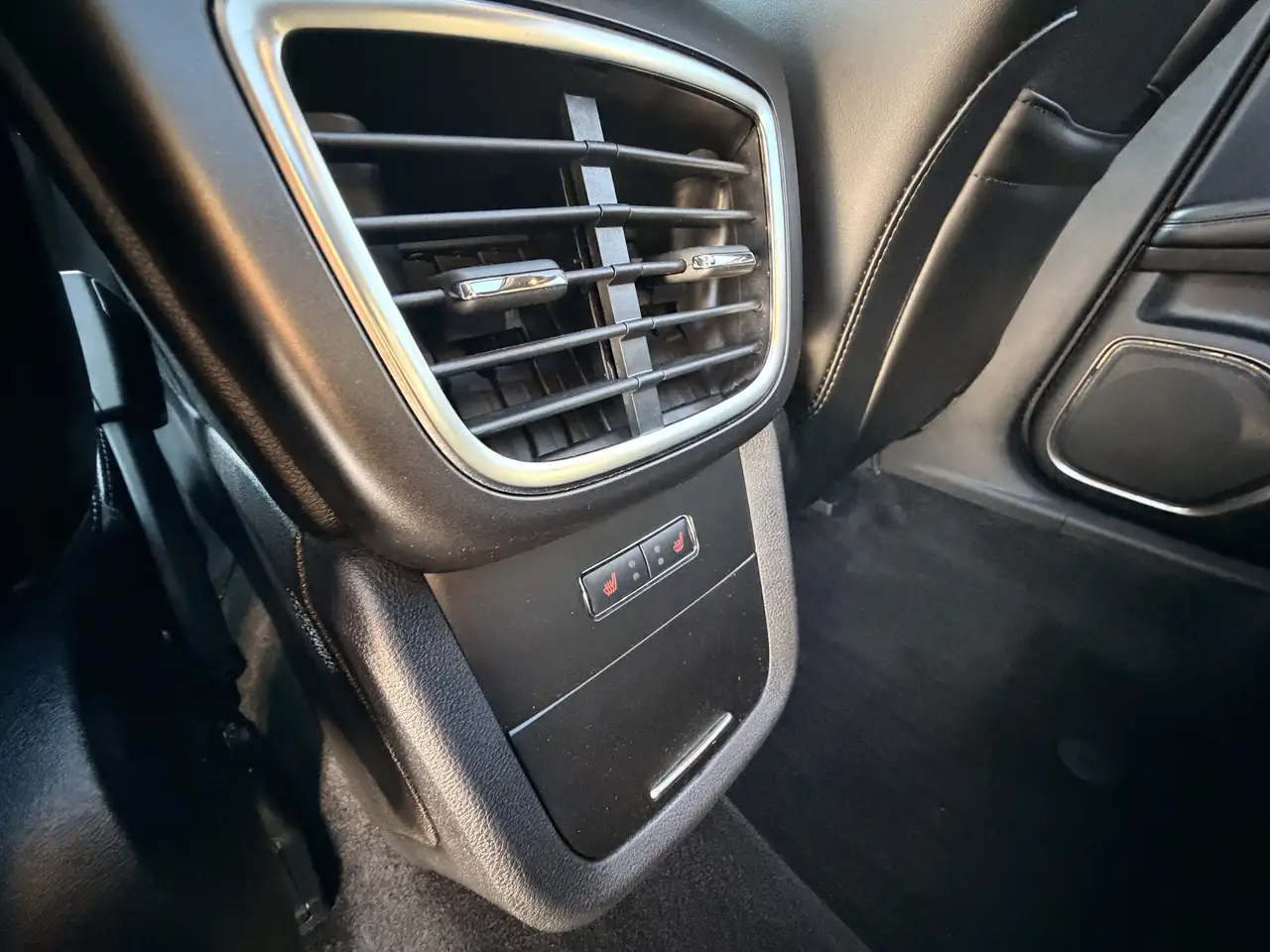 Lincoln MKX photo Lincoln MKX