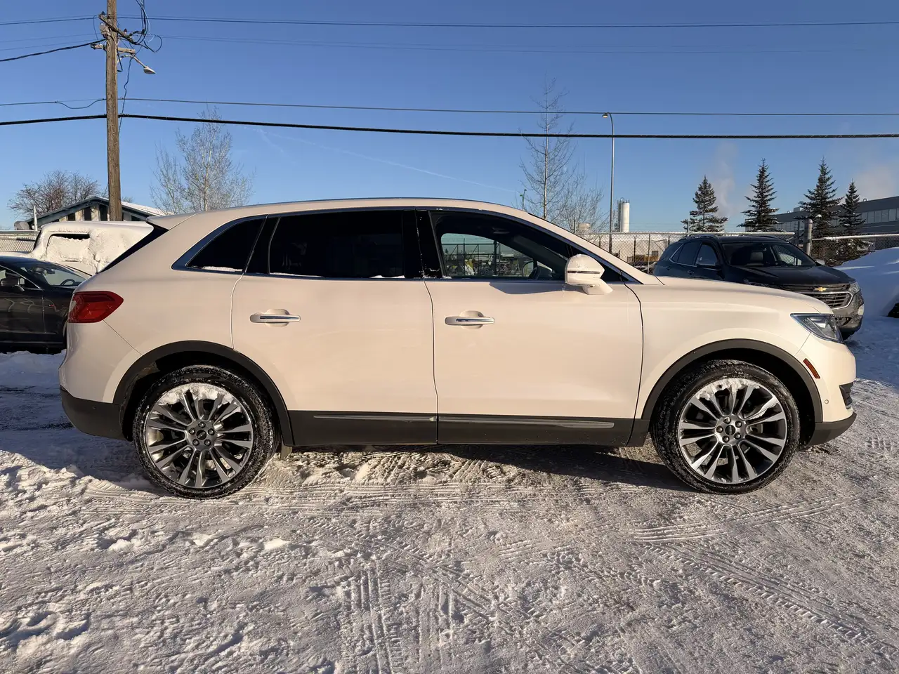 Lincoln MKX photo Lincoln MKX
